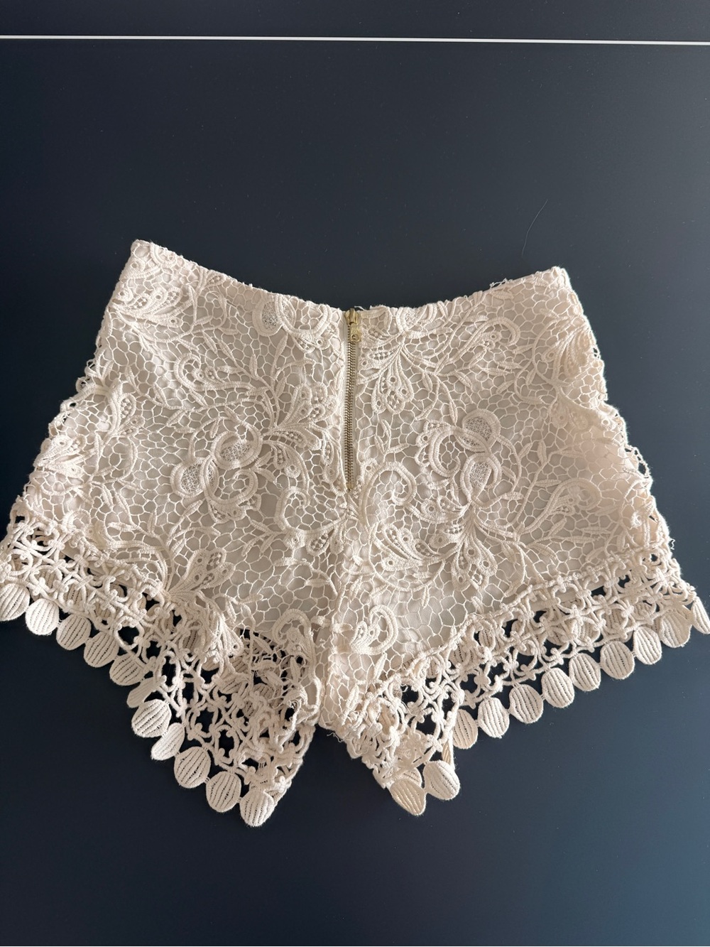 Alexis Ivory Lace Shorts - Picture 2 of 4